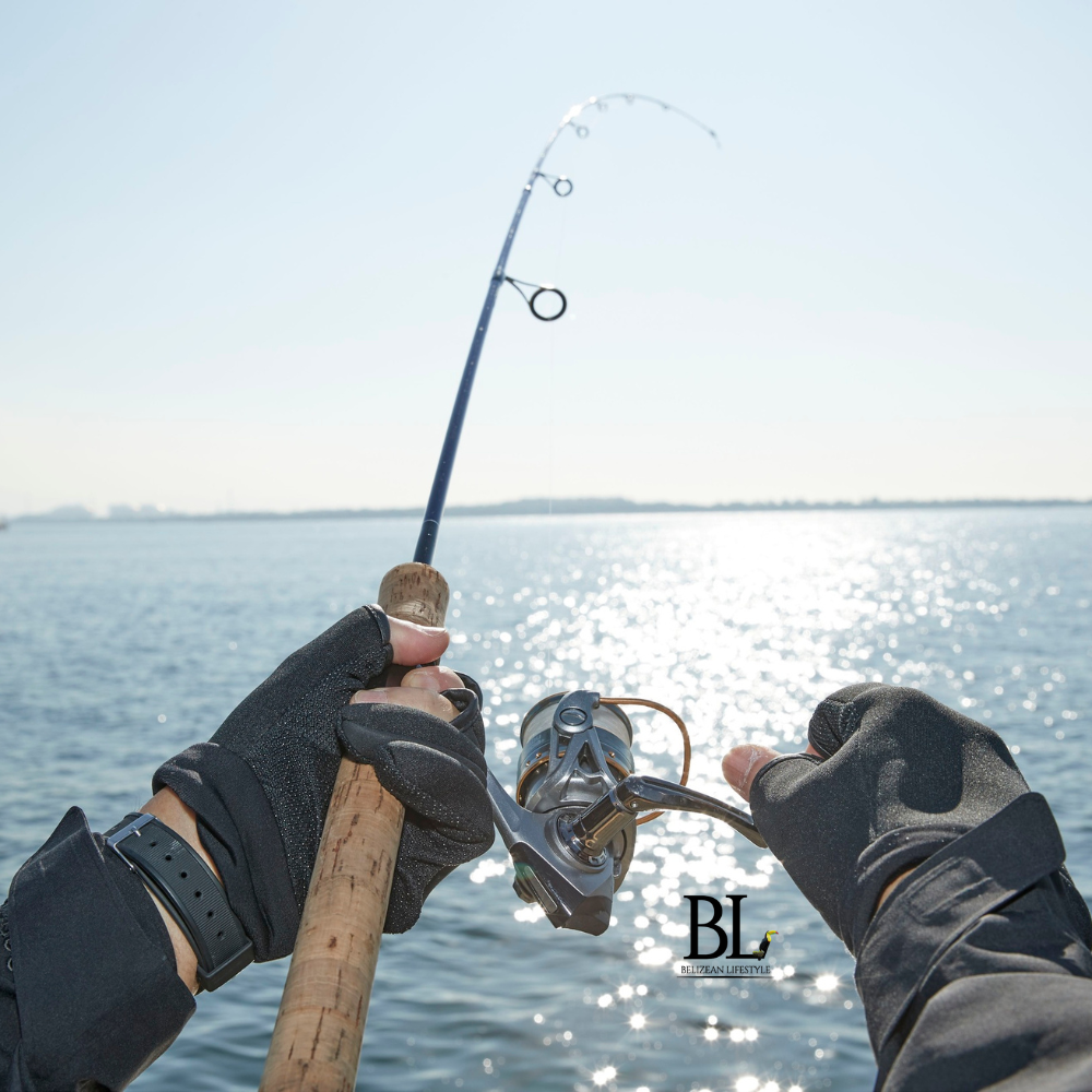 Set out onto Belize’s crystal-clear Caribbean waters for unforgettable boating and fishing adventures.